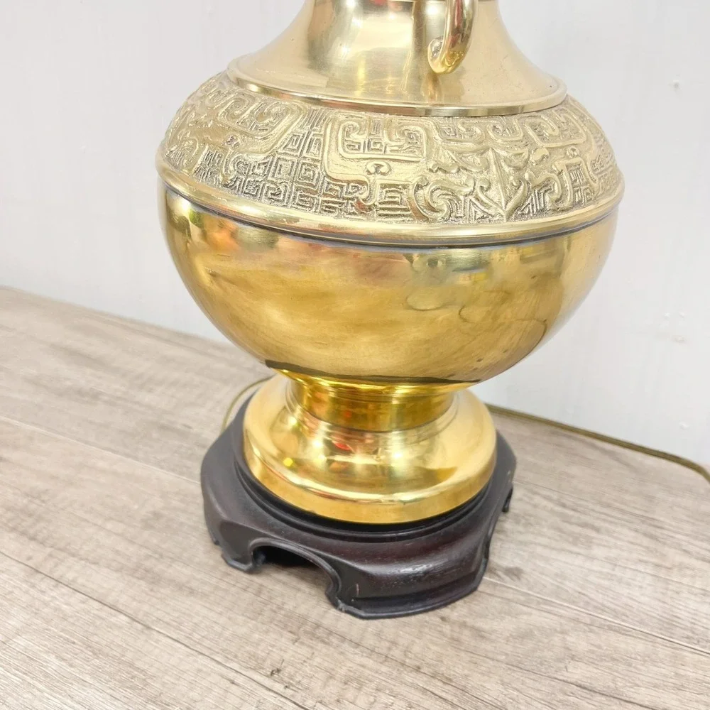 Vintage Brass table lamp w dragon handles James Mont Asian‎ style